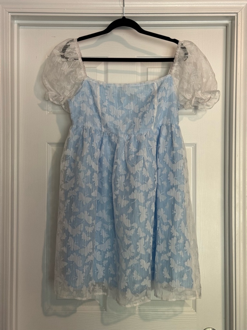 SHEIN Blue and White Floral Puff-Sleeve Girls' Dress